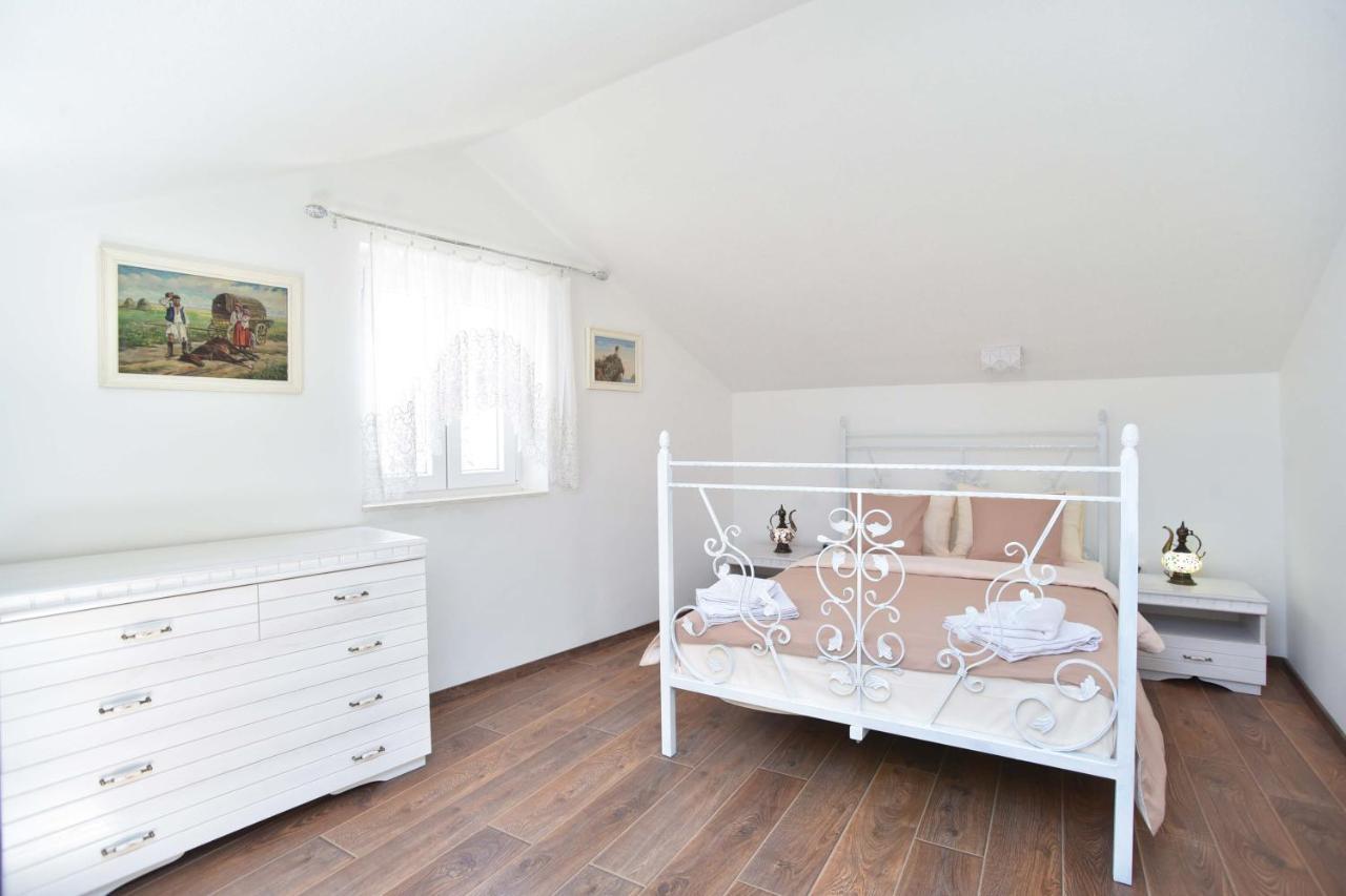 בודווה Apartman Senka מראה חיצוני תמונה