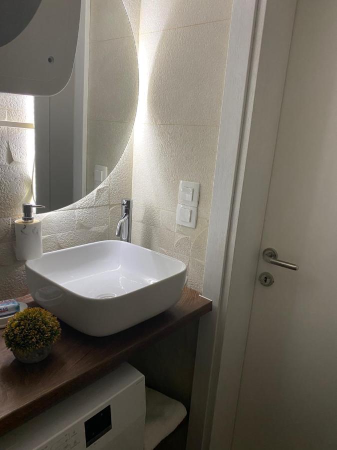 בודווה Apartman Senka מראה חיצוני תמונה